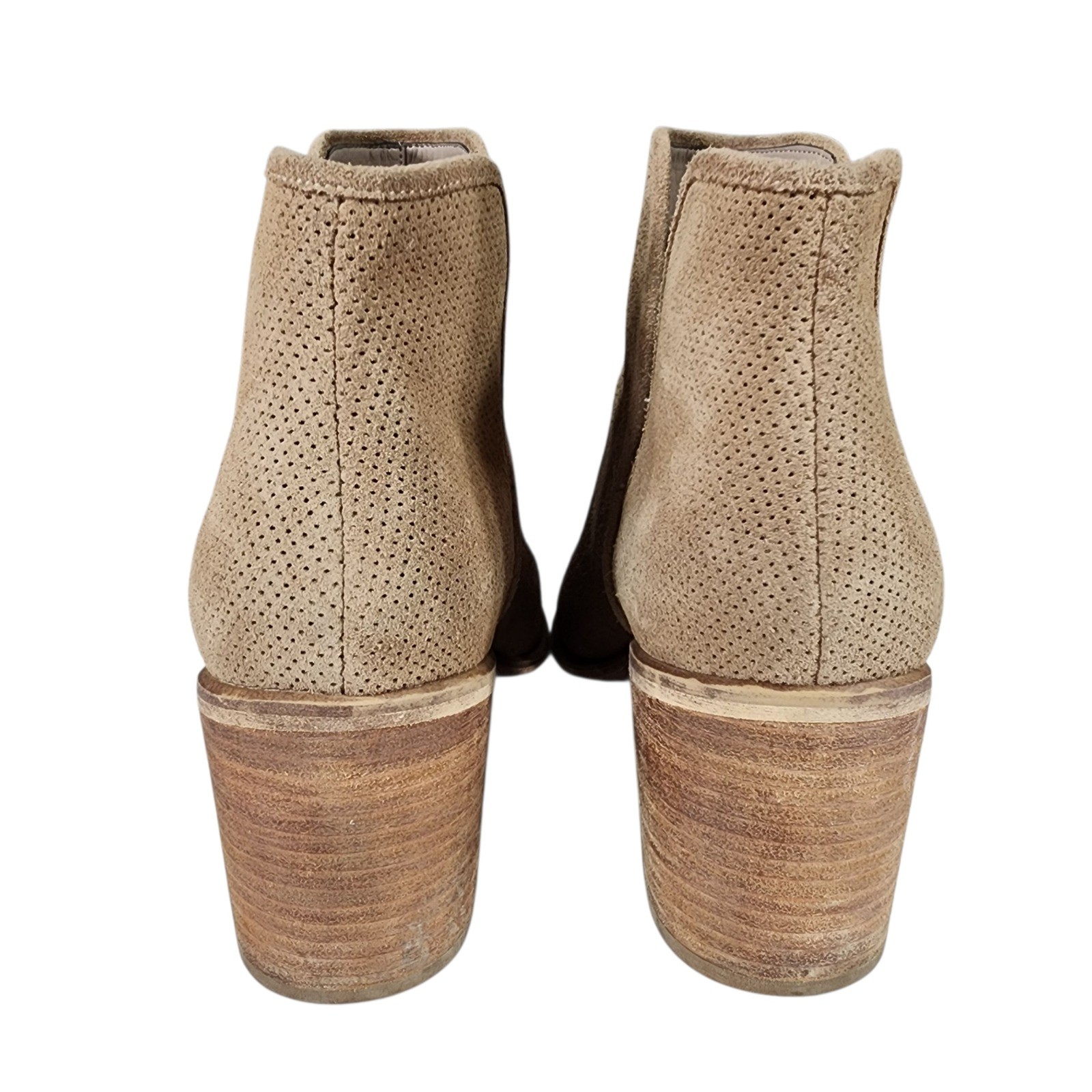 Hinge Ankle Boot Booties sz 11M Women Beige Side Cuts Suede Leather 2.5″ Western