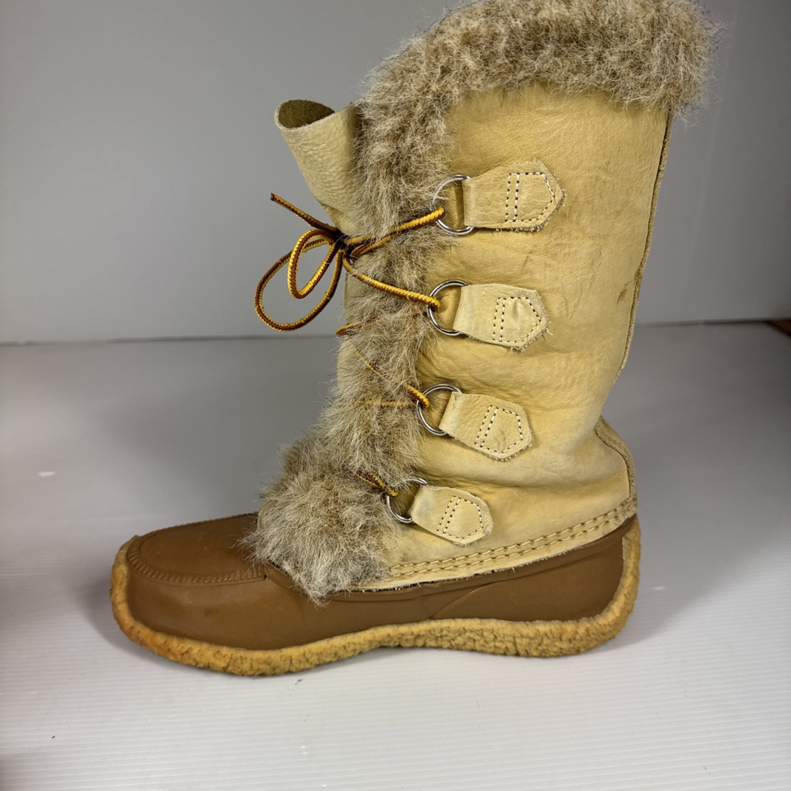 Sorel Nanook Winter Boots Womens 6 Tan Rubber Leather Upper Lined Plush Warm