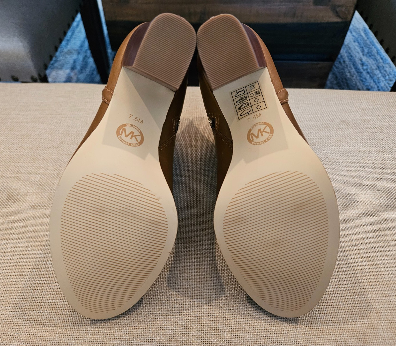 Michael Kors – Brown Ankle Booties with Heel Gold MK – Women’s Size 7.5 (NEW)