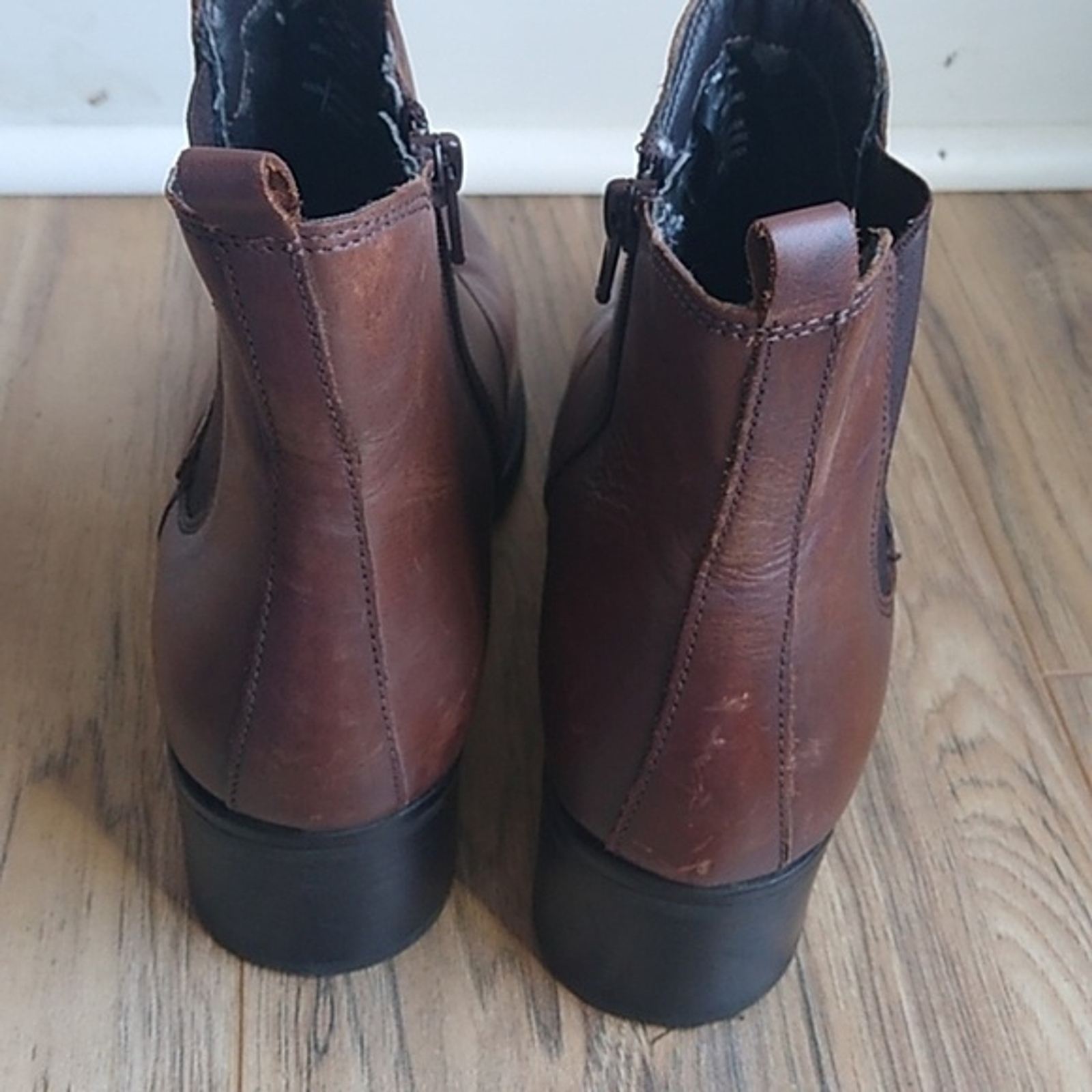 5th Avenue Brown Leather Chelsea Ankle Booties Size 37