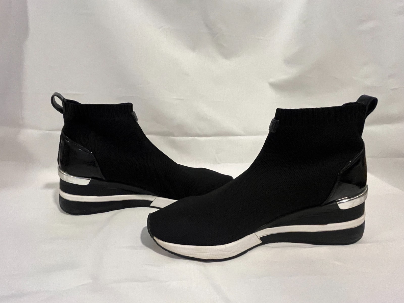 Michael Kors Skyler Wedge Pull On Heeled Knit Sock Sneaker Size 11