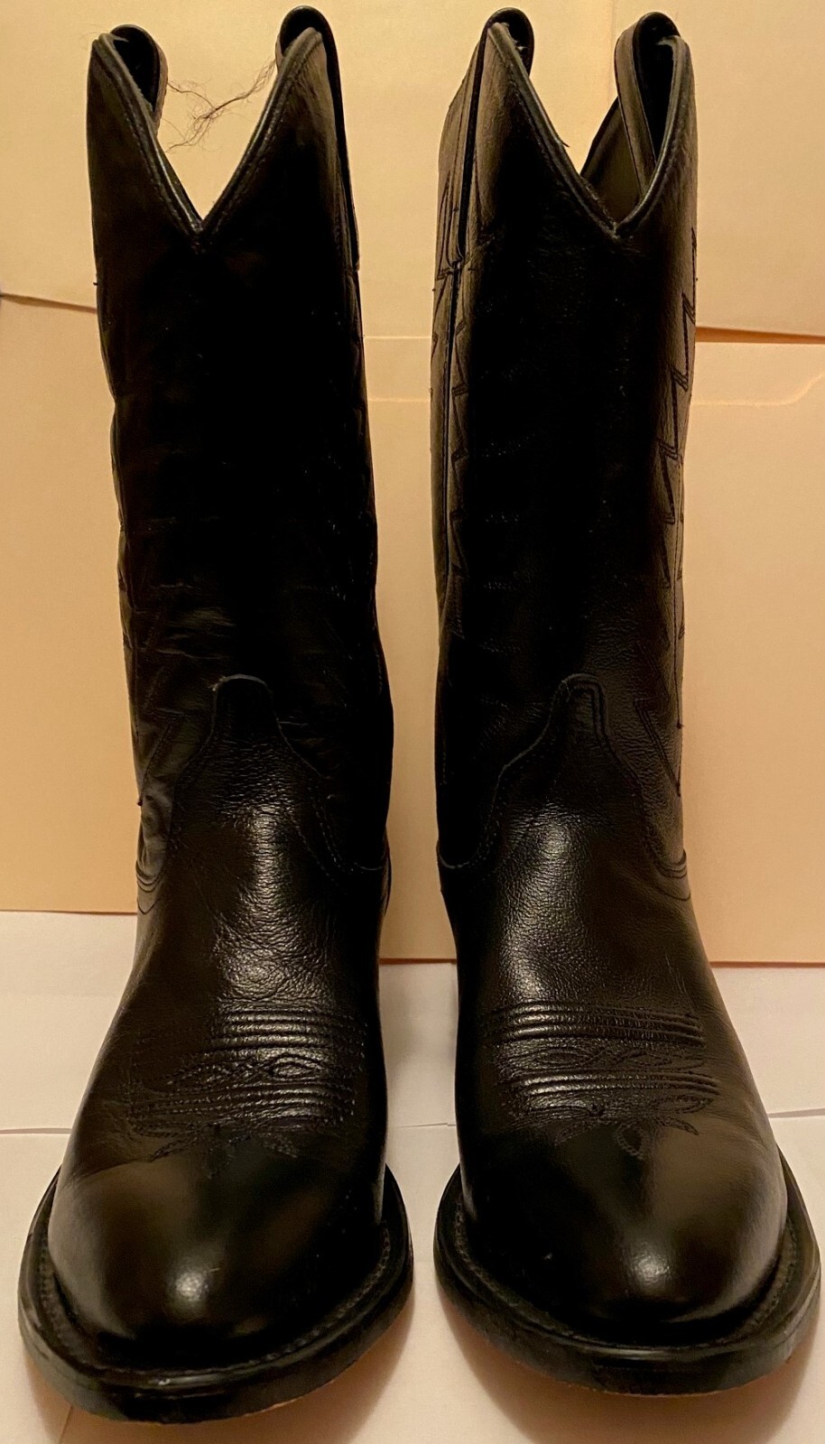 Women’s Black Cowgirl Boots- Size 6 1/2 M- Pre-Owned/Gently Worn – SCL Brand