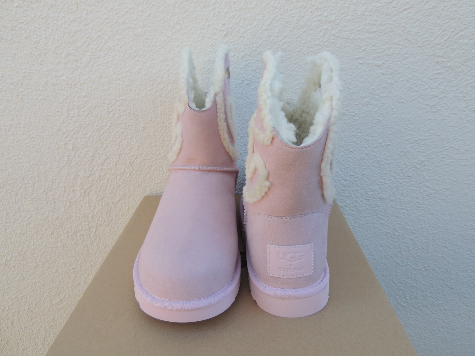 UGG x TELFAR PINK CLASSIC MINI LOGO SHEEPWOOL BOOTS, WOMEN US 6/ MEN US 4 ~NEW